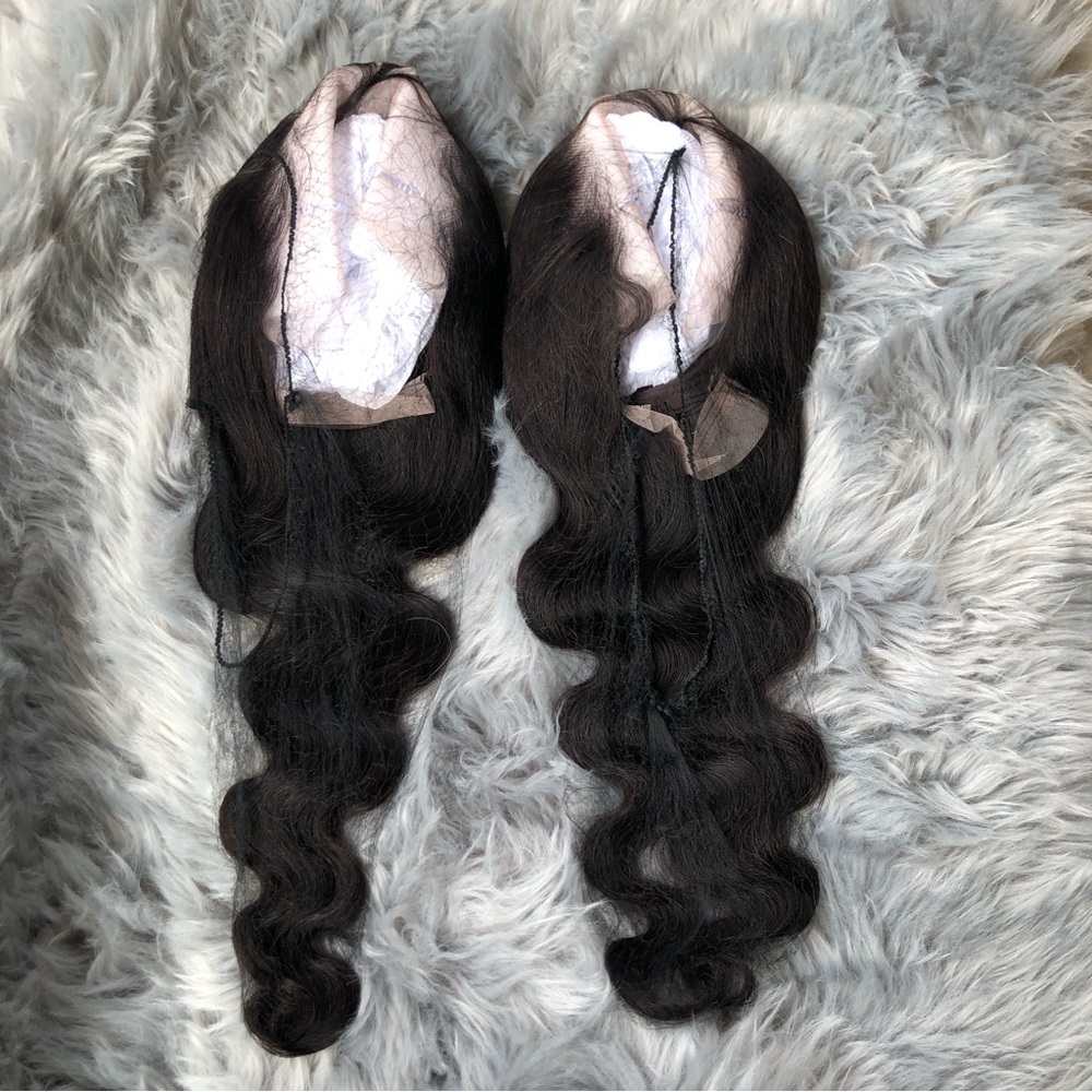 Sold ❗️ 100% human hair lace front wigs • Body wave Natural black • 24, 26”